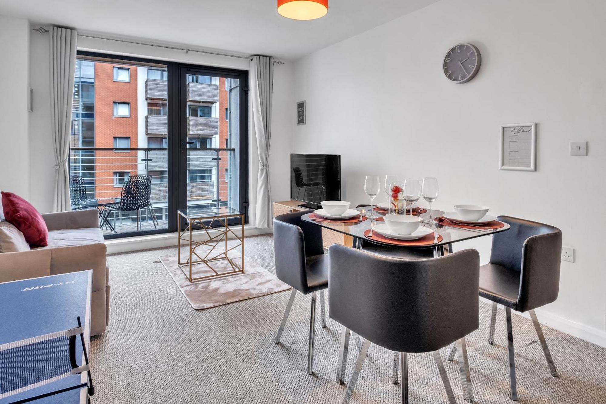 Central Suite Near Mailbox, King Bed, Ping Pong, Netflix, Sleeps 4 Birmingham Dış mekan fotoğraf